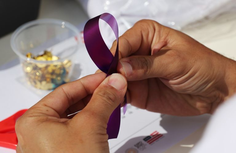 أكبر عدد من شرائط التوعية يتم تصنيعها في ساعة واحدة