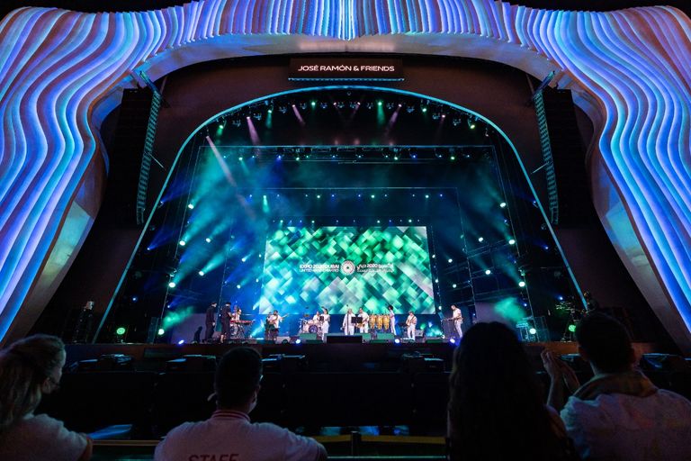 خوسيه رامون وفرقته في إكسبو دبي