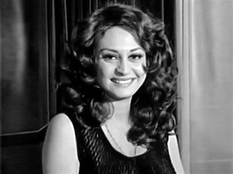 الفنانة المصرية ناهد يسري