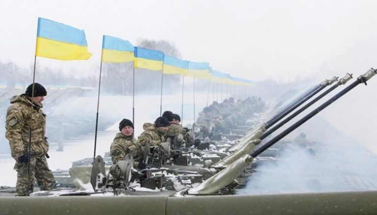 قوات أوكرانيا على الحدود مع روسيا -رويترز