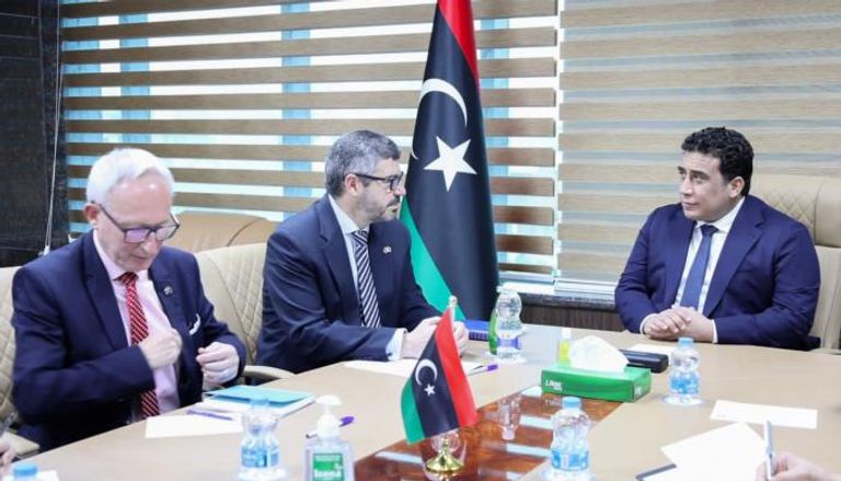 رئيس المجلس الرئاسي وسفير الاتحاد الأوروبي في ليبيا