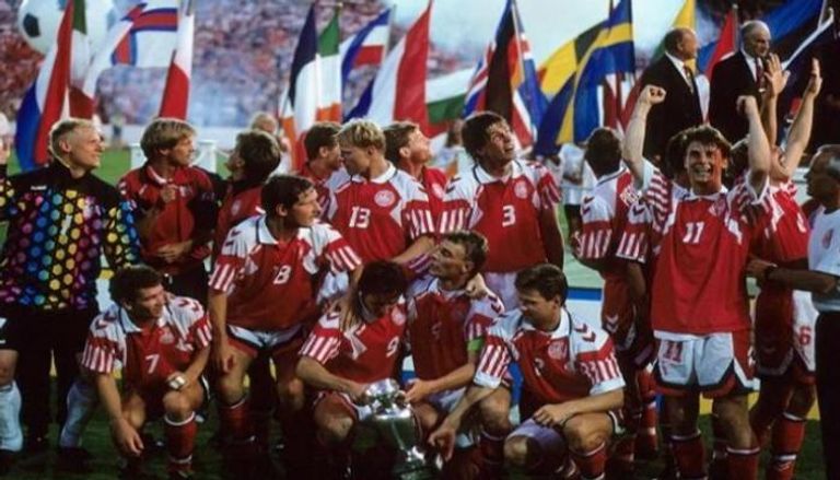 منتخب الدنمارك بطل يورو 1992