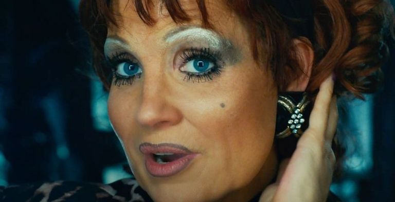 الممثل الأمريكي دنزل واشنطن في مأساة مكبث