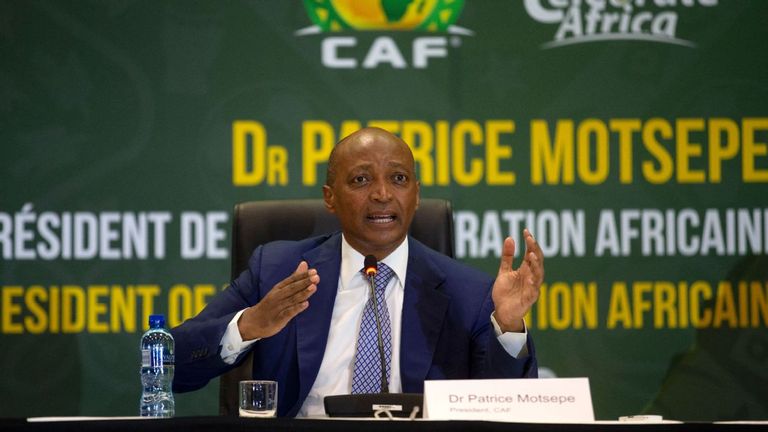 باتريس موتسيبي رئيس الكاف دوري أبطال أفريقيا