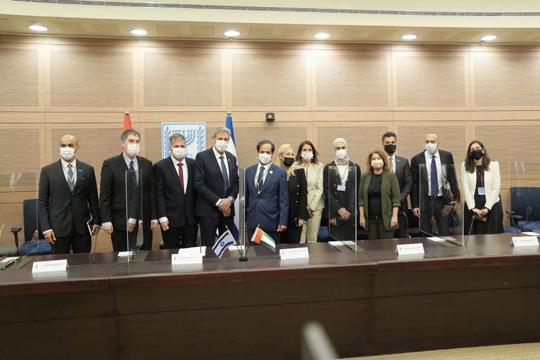 الدكتور علي النعيمي مع رئيس لجنة الخارجية والأمن بالكنيست