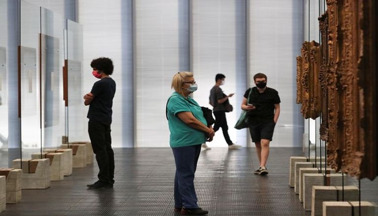 اللقاحات ساهمت في الحد من وطأة جائحة كورونا