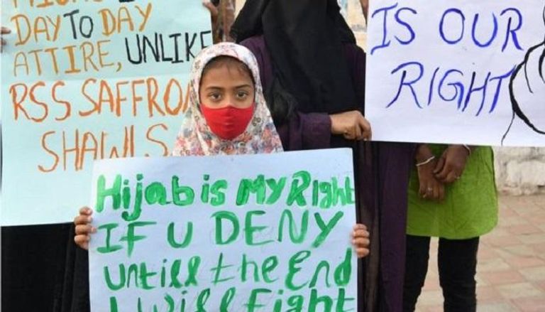 مظاهرات ضد منع الحجاب في ولاية بالهند
