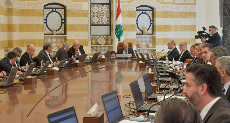 جانب من اجتماع الحكومة اللبنانية لإقرار الموازنة