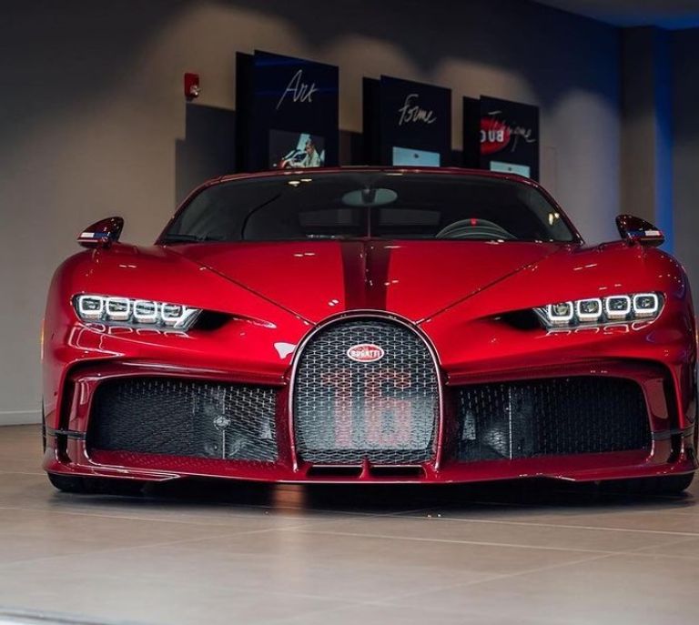 طراز Bugatti Chiron طراز Ferrari LaFerrari