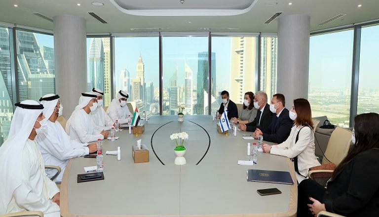 جانب من اجتماع توقيع مذكرة التفاهم جانب من توقيع مذكرة التفاهم بين الإمارات وإسرائيل