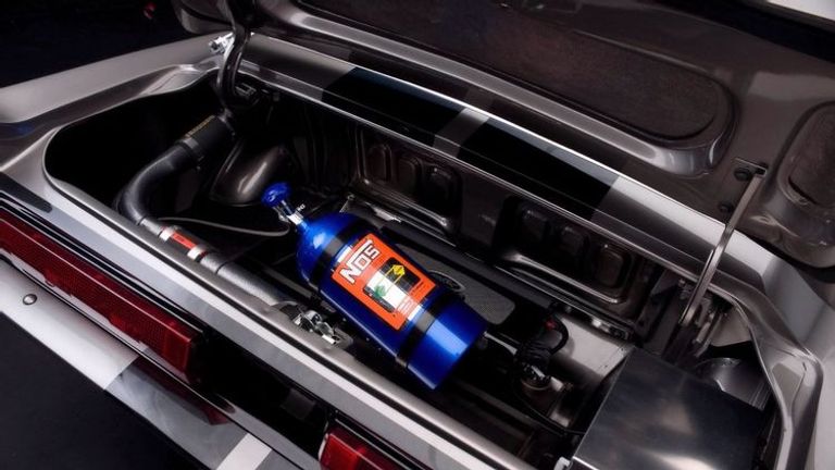 معزز النيتروس إطارات السيارة أحد أسرار تسريعها