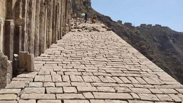 تمهيد طرق في جبال باليمن