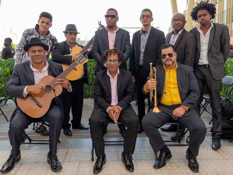 احتفال زاخر بالبهجة باليوم الوطني لكوبا في إكسبو 2020 دبي