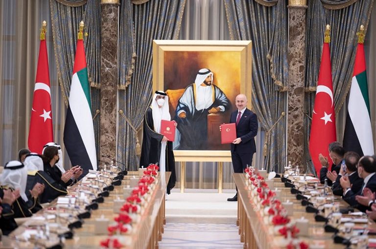 الإمارات وتركيا توقعان 13 اتفاقية.. أبرزها في الاستثمار والدفاع