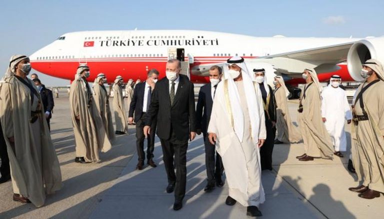 الشيخ محمد بن زايد آل نهيان يستقبل الرئيس التركي