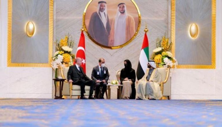 الشيخ محمد بن راشد آل مكتوم يستقبل الرئيس التركي