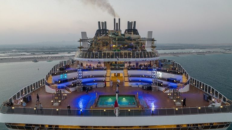 حمدان بن زايد آل نهيان يدشن رصيف الرحلات البحرية الجديد في شاطئ صير بني ياس