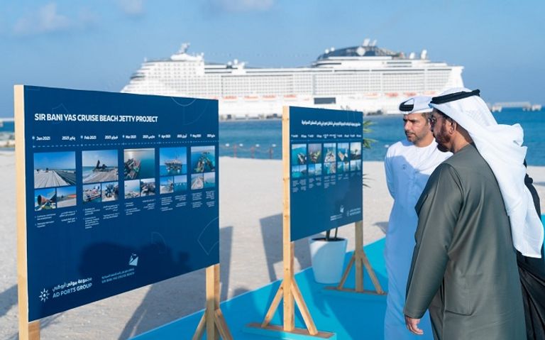 حمدان بن زايد آل نهيان يدشن رصيف الرحلات البحرية الجديد في شاطئ صير بني ياس