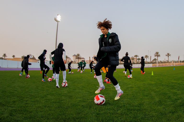 أول ظهور للمنتخب السعودي للسيدات
