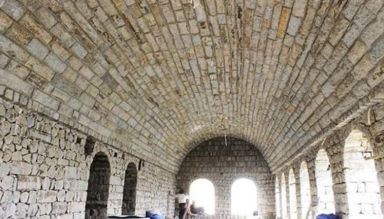 أحد الأسقف الحجرية في محافظة ريمة اليمنية