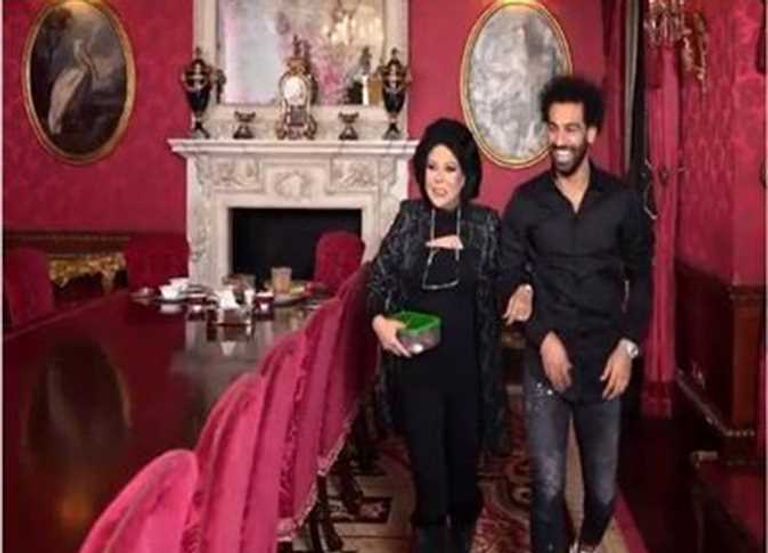 محمد صلاح مع إسعاد يونس