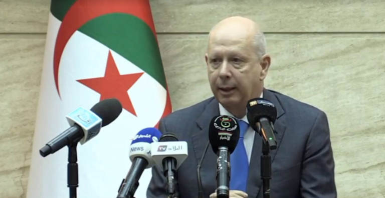 عبد الرحمن راوية وزير المالية الجزائري الجديد - أرشيفية عبد الرحمن راوية وزير المالية الجزائري الجديد - أرشيفية