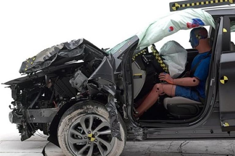 اختبار صلابة الواجهة الأمامية للسيارة