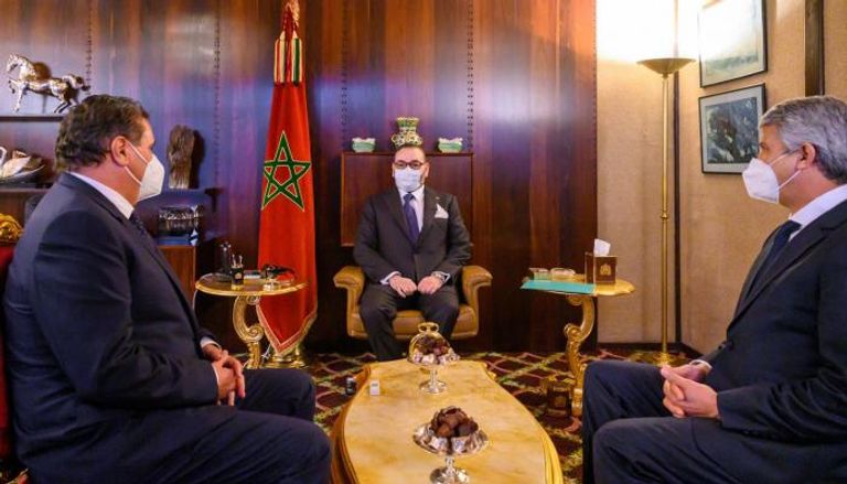الملك محمد السادس رفقة رئيس الحكومة ووزير الفلاحة - أرشيفية