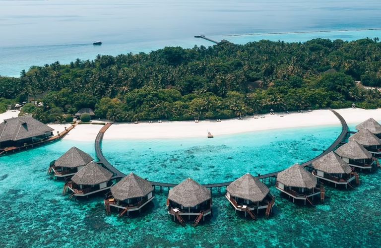 منتجع Adaaran Select Meedhupparu منتجع Embudu Village