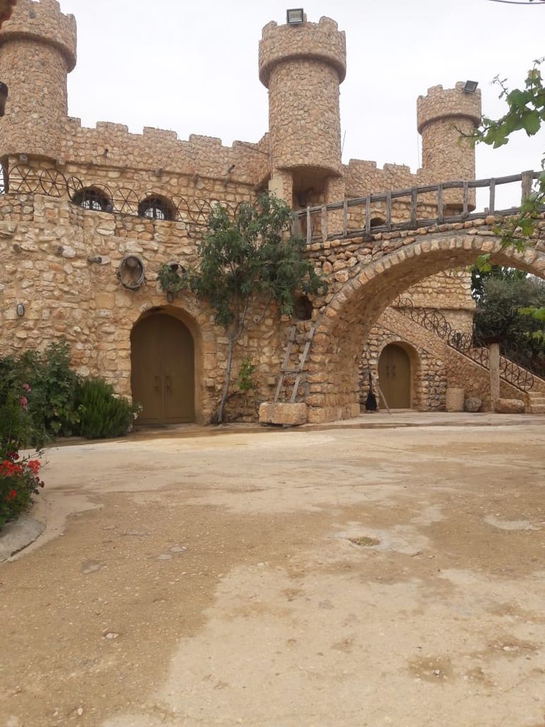 قلعة اللبناني المقداد