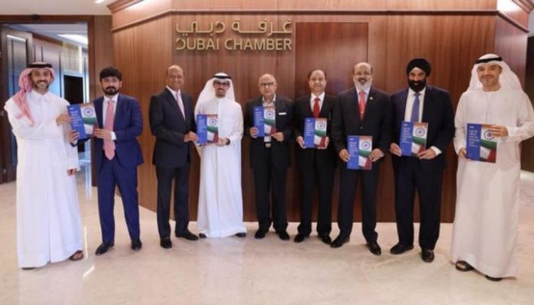 مجلس الأعمال الهندي وغرفة دبي يطلقان تقرير العلاقات التجارية والاستثمارية 