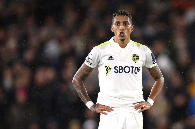 رافينيا خلال مباراة ليدز ومانشستر يونايتد