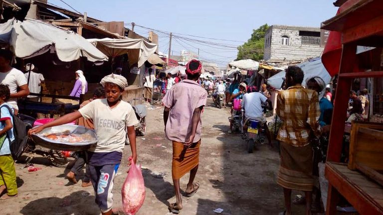 سوق شعبية في اليمن