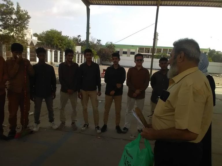 ذوو الهمم في اليمن ينشئون حدائق مدرسية