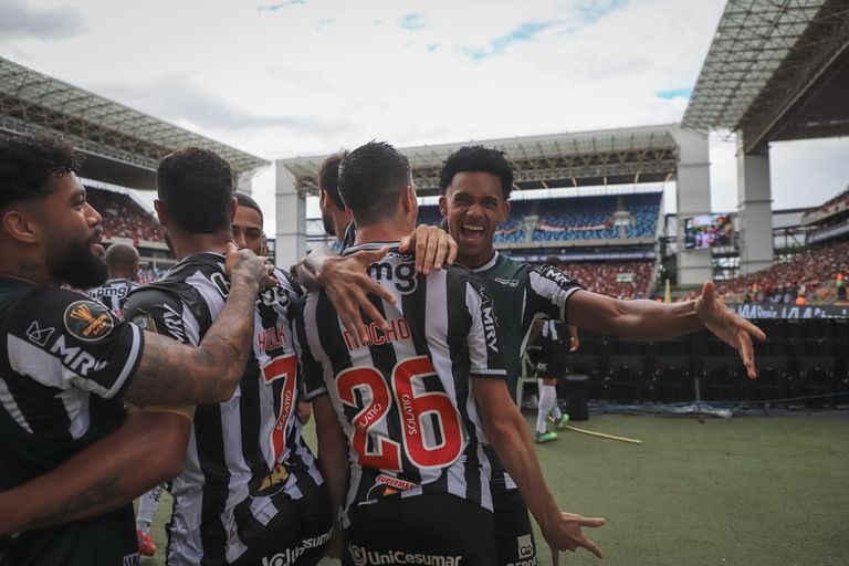 أتليتكو مينيرو بطل كأس السوبر البرازيلي