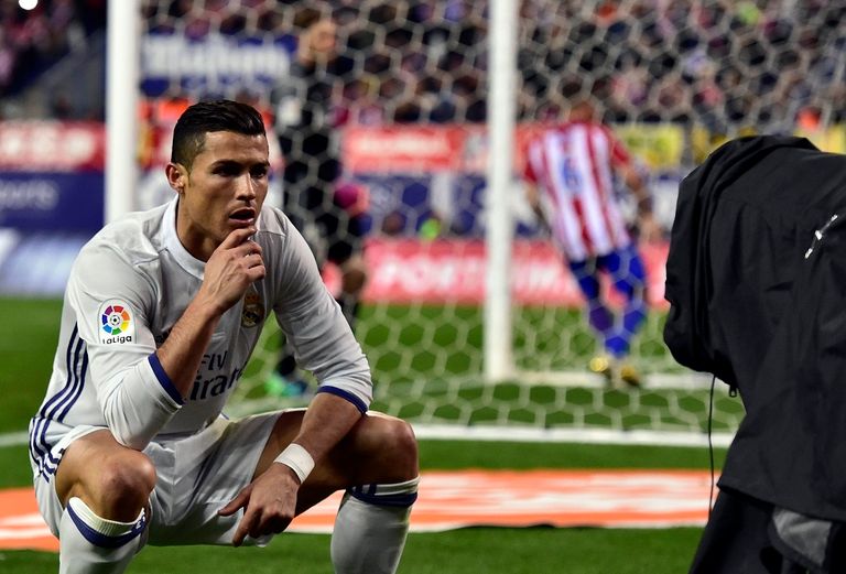 كريستيانو رونالدو يعود لمواجهة أتلتيكو مدريد بقميص مانشستر يونايتد كريستيانو رونالدو نجم مانشستر يونايتد