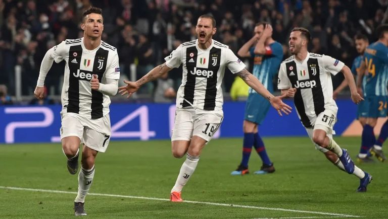 كريستيانو رونالدو يعود لمواجهة أتلتيكو مدريد بقميص مانشستر يونايتد كريستيانو رونالدو نجم مانشستر يونايتد