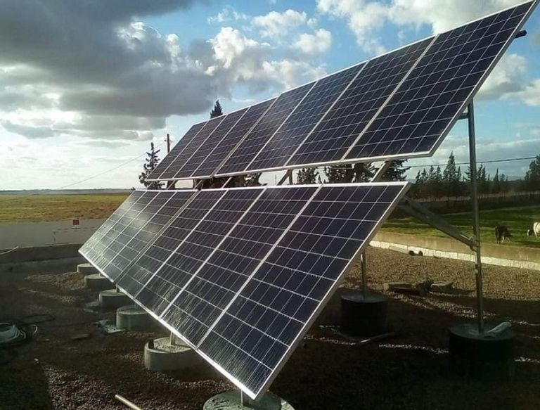 مشروع للطاقة الشمسية جنوبي الجزائر - أرشيفية مشروع للطاقة الشمسية جنوبي الجزائر - أرشيفية