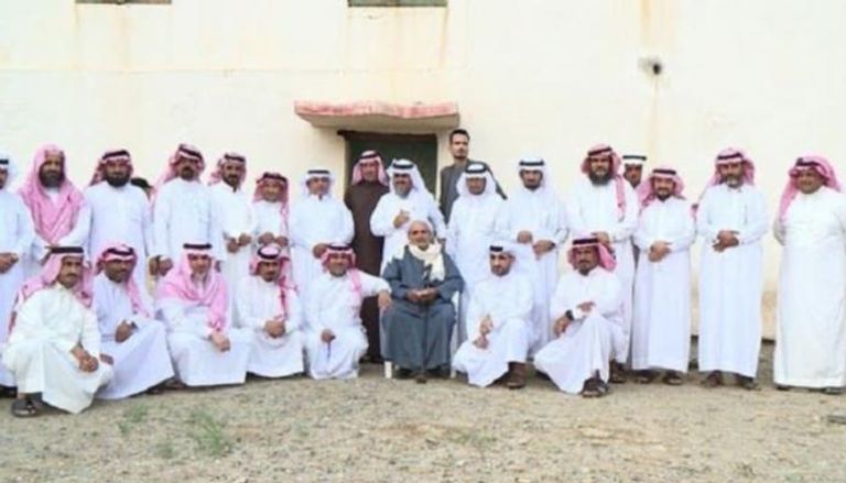 المعلم المصري مع طلابه في السعودية