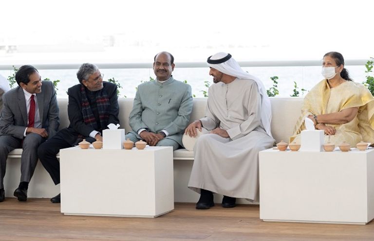 الشيخ محمد بن زايد آل نهيان ورئيس مجلس الشعب الهندي