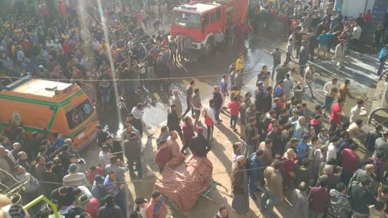 حريق محطة وقود في مدينة أجا المصرية