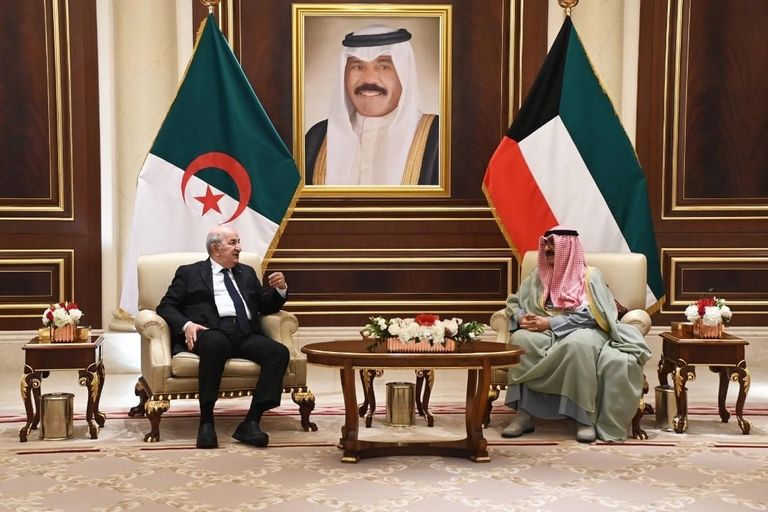 مباحثات بين الرئيس الجزائري وولي عهد دولة الكويت مراسم استقبال ولي العهد الكويتي للرئيس الجزائري