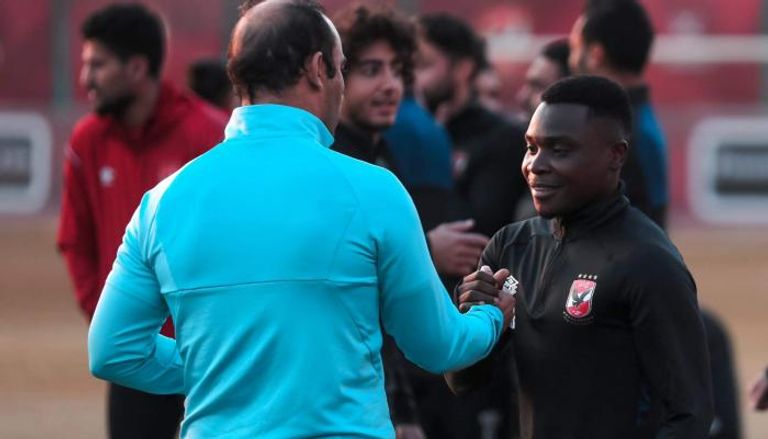 لويس ميكيسوني نجم الأهلي المصري