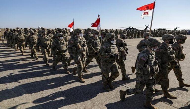 قوات أمريكية في قاعدة جوية برومانيا- رويترز