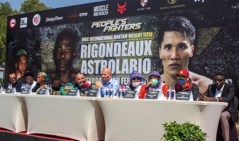 آل تشاكا وأسطرلابيو 