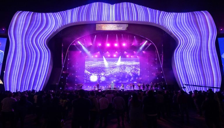 النجم الباكستاني الكبير شفقت أمانات