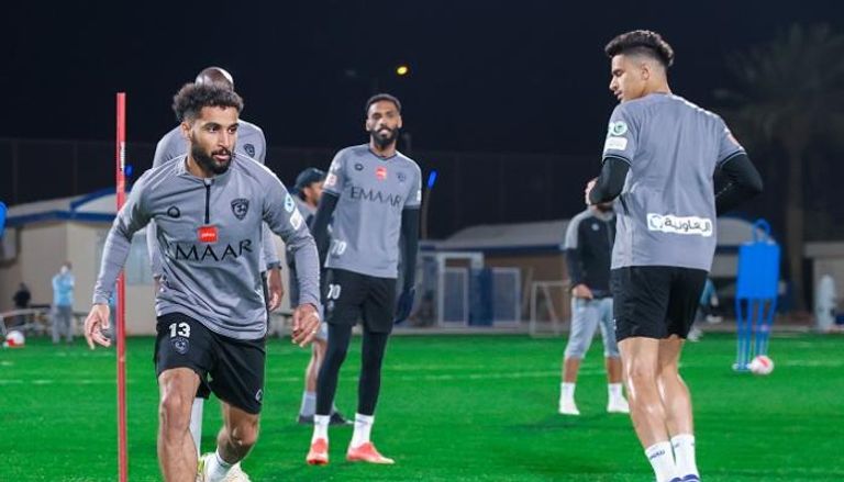 ما هو موعد مباراة الهلال والحزم؟