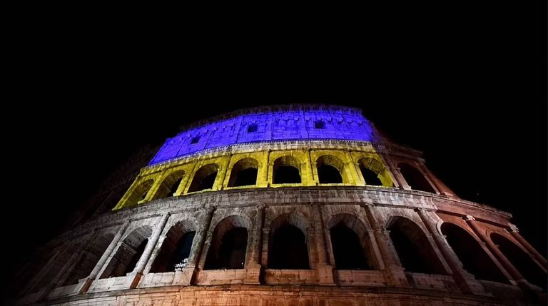 الكولسيوم بناء الكولسيوم التاريخي الشهير