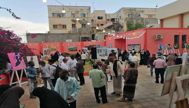 معرض "إبداعات عدنية"