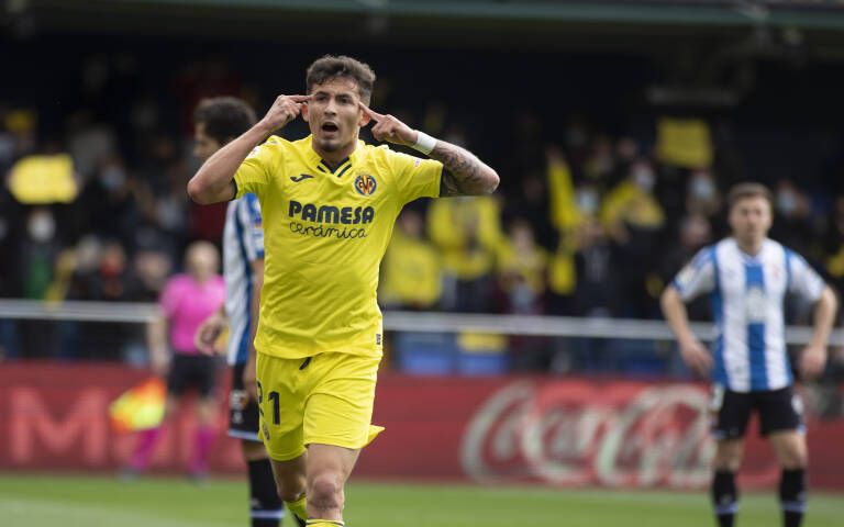 يريمي بينو نجم فياريال يريمي بينو نجم فياريال الواعد